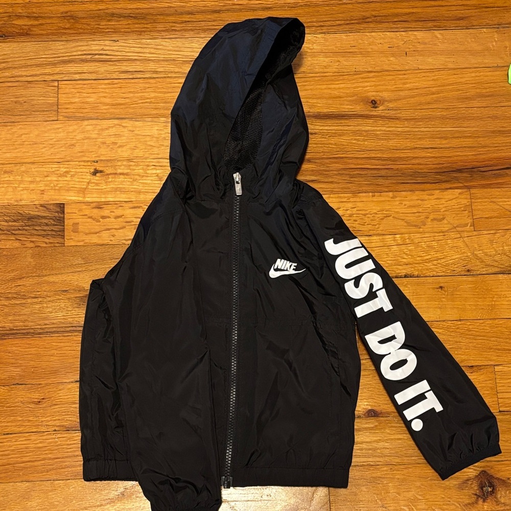 Nike toddler hooded wind breaker jacket